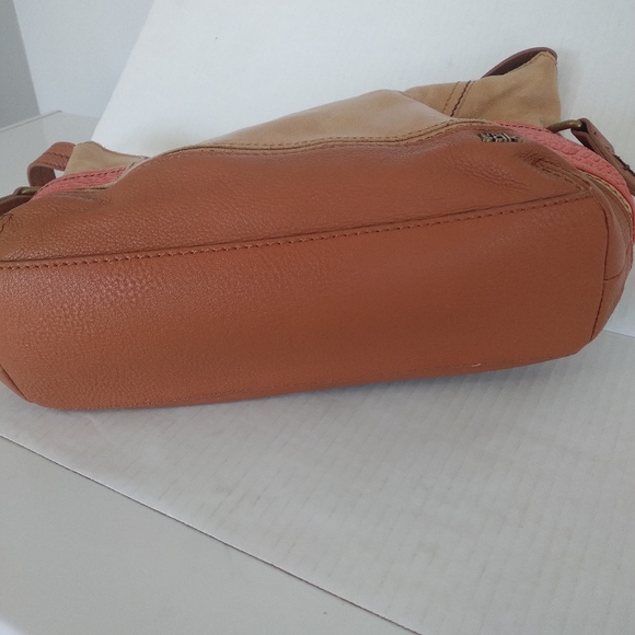 The Sak tan full grain leather hobo purse - Picture 5 of 9